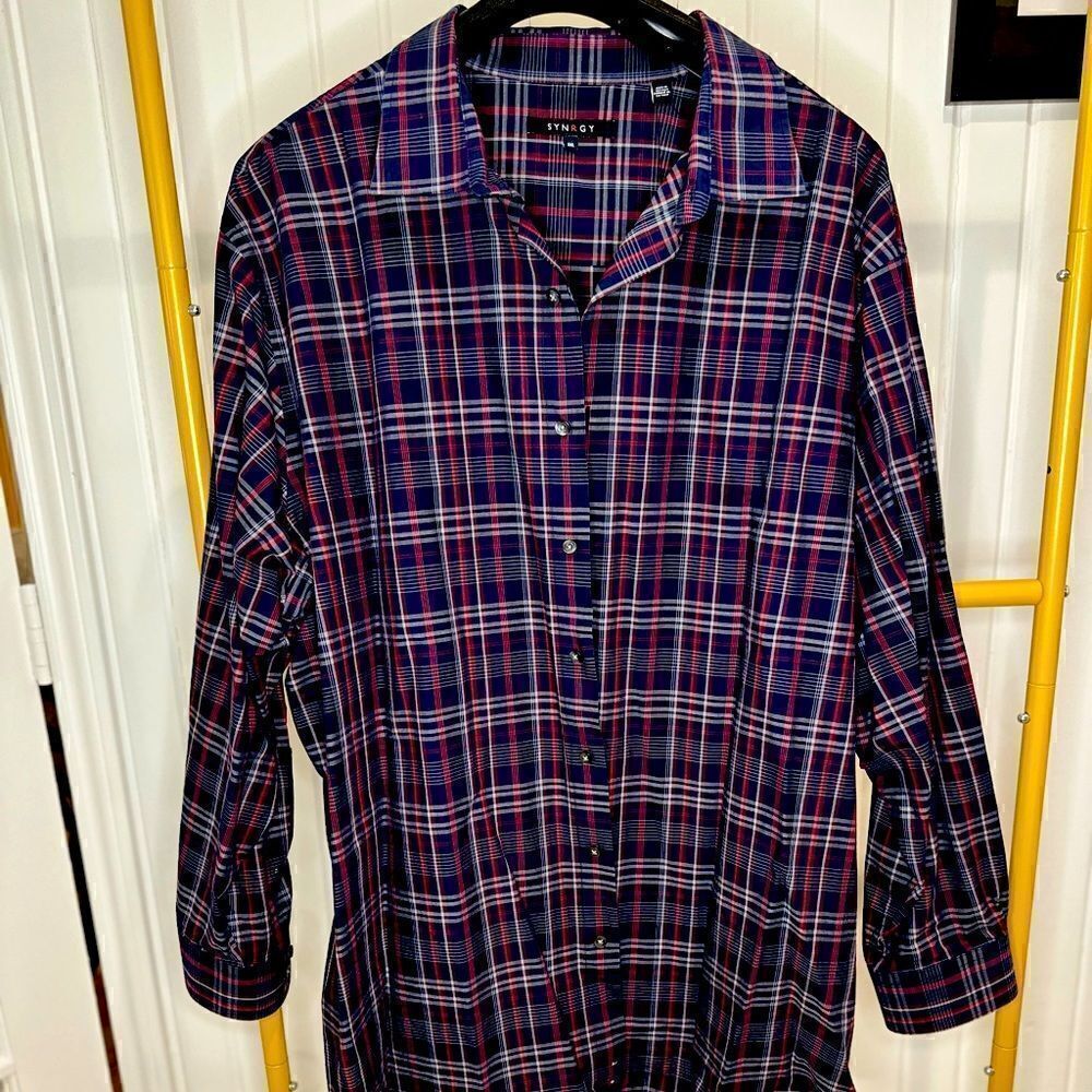 SYNRGY Long Sleeve Button Front Navy Blue and Red Plaid Shirt
